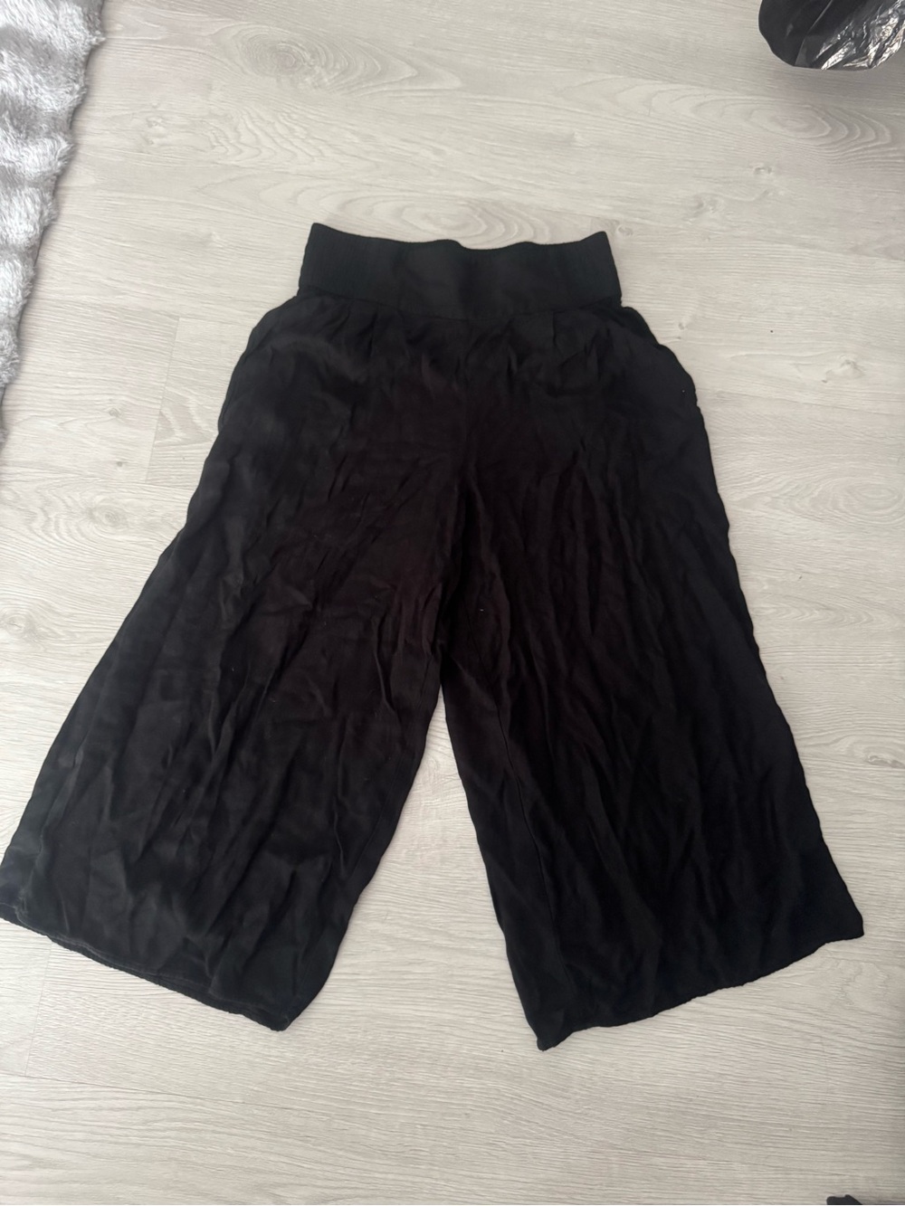 Talula Black Elastic Waistband Skirt
